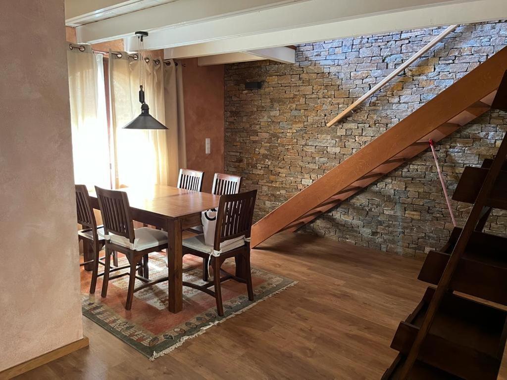 Comanegra Apartment Castellfollit de la Roca Luaran gambar