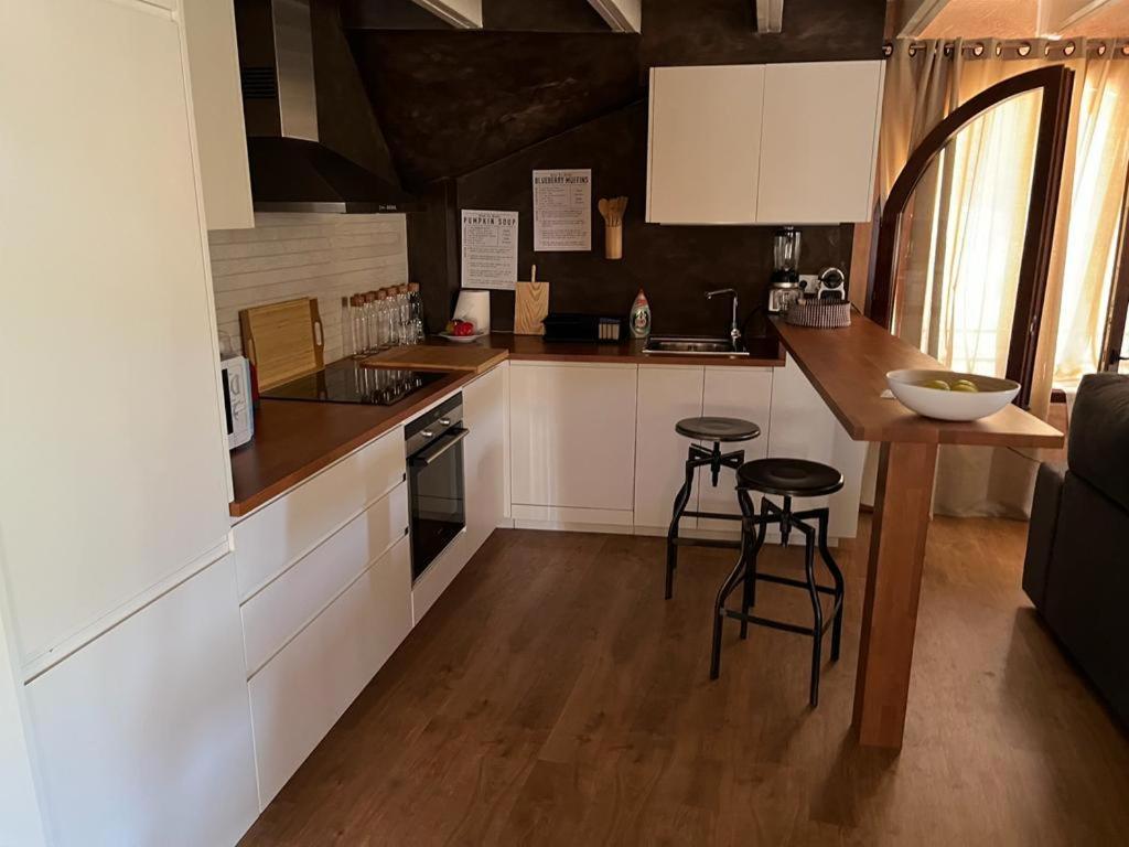 Comanegra Apartment Castellfollit de la Roca Luaran gambar